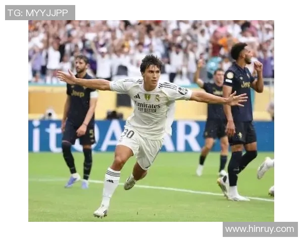 皇家马德里签下法国新星卡马宁加盟，球迷期待他的表现